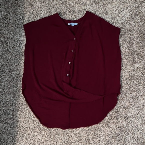 Hi-Lo blouse. Maroon. - Picture 3 of 7